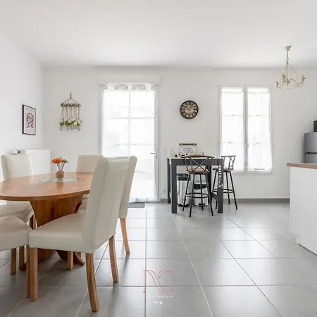*disneyland-paris* 8 Pers, Wifi, Netflix, Parking Дом отдыха